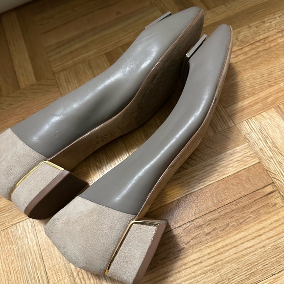 SOLD- TORY BURCH - Gigi Rounded-Toe Flat - Picture 5 of 7